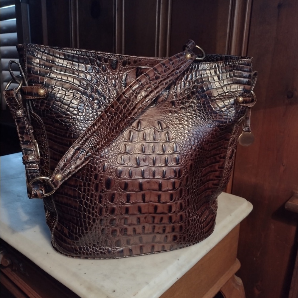 Vintage Brahmin Cameron shoulder bag with side zip pockets